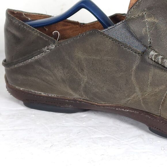 OluKai Men's Moloa US 10,5 Brown Leather Flats Loafer Slippers Shoes - Picture 14 of 14